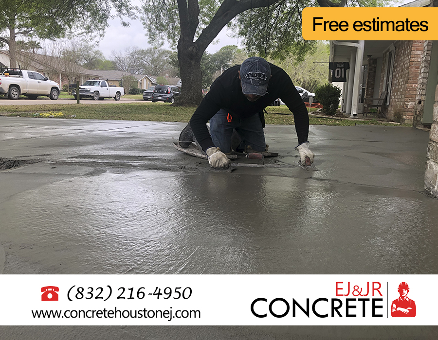14 Concrete Driveway in Houston